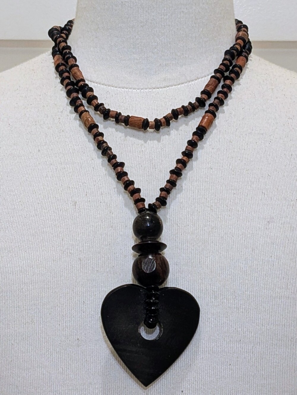 EUC 70s 34" Vintage Boho Wooden Bead Necklace with Heart Centerpiece
